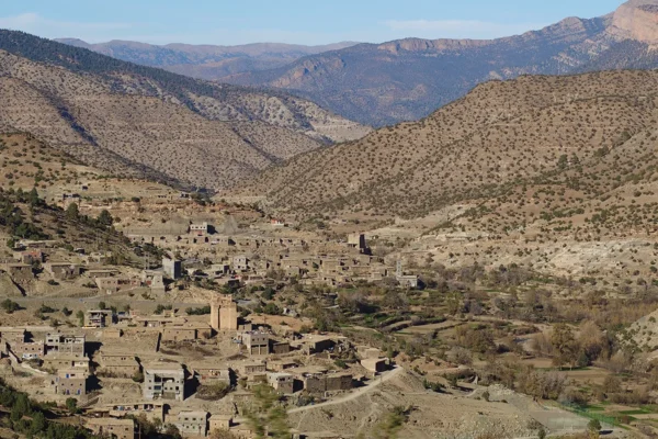 Por el corazón del Medio Atlas: gargantas, cataratas y pistas secretas para los más audaces Por el corazón del Medio Atlas: gargantas, cataratas y pistas secretas para los más audaces